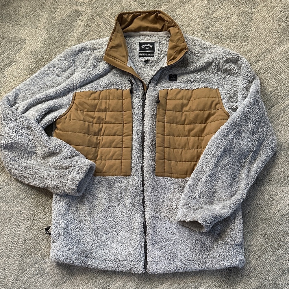 Billabong Gray Sherpa Jacket with Tan Quilted Accents